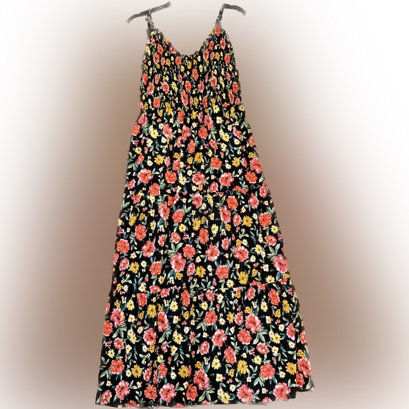Colorful Floral Rose Tiered Flowy Maxi Dress Smocked Top Size 1X - Picture 4 of 13